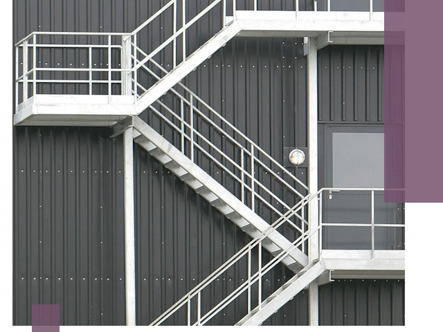 Изготовление и монтаж пожарных лестниц в Воткинске быстро и надежно