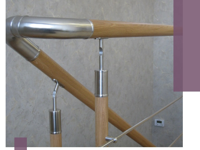 Комбинированные перила на заказ в Воткинске — монтаж и производство