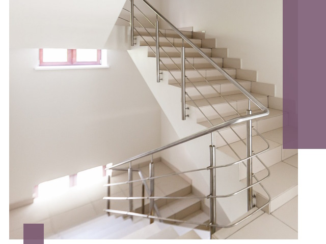 Установка и замена перил в подъезде в Воткинске