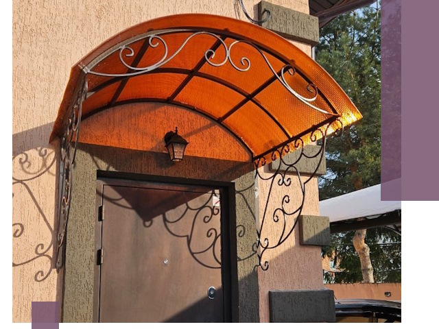 Демонтаж козырьков в Воткинске быстро и безопасно