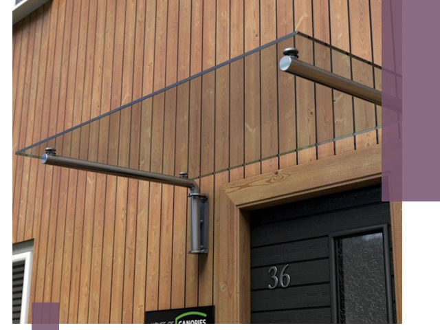 Стеклянные козырьки на входы и фасады в Воткинске