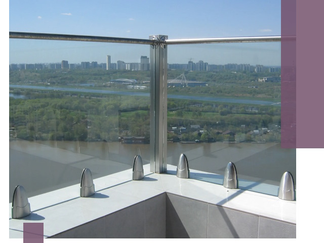 Стеклянные парапеты премиум класса в Воткинске для домов и бизнесов