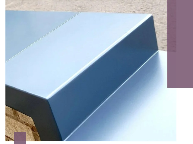 Крышки на парапет в Воткинске: изготовление и монтаж под ключ